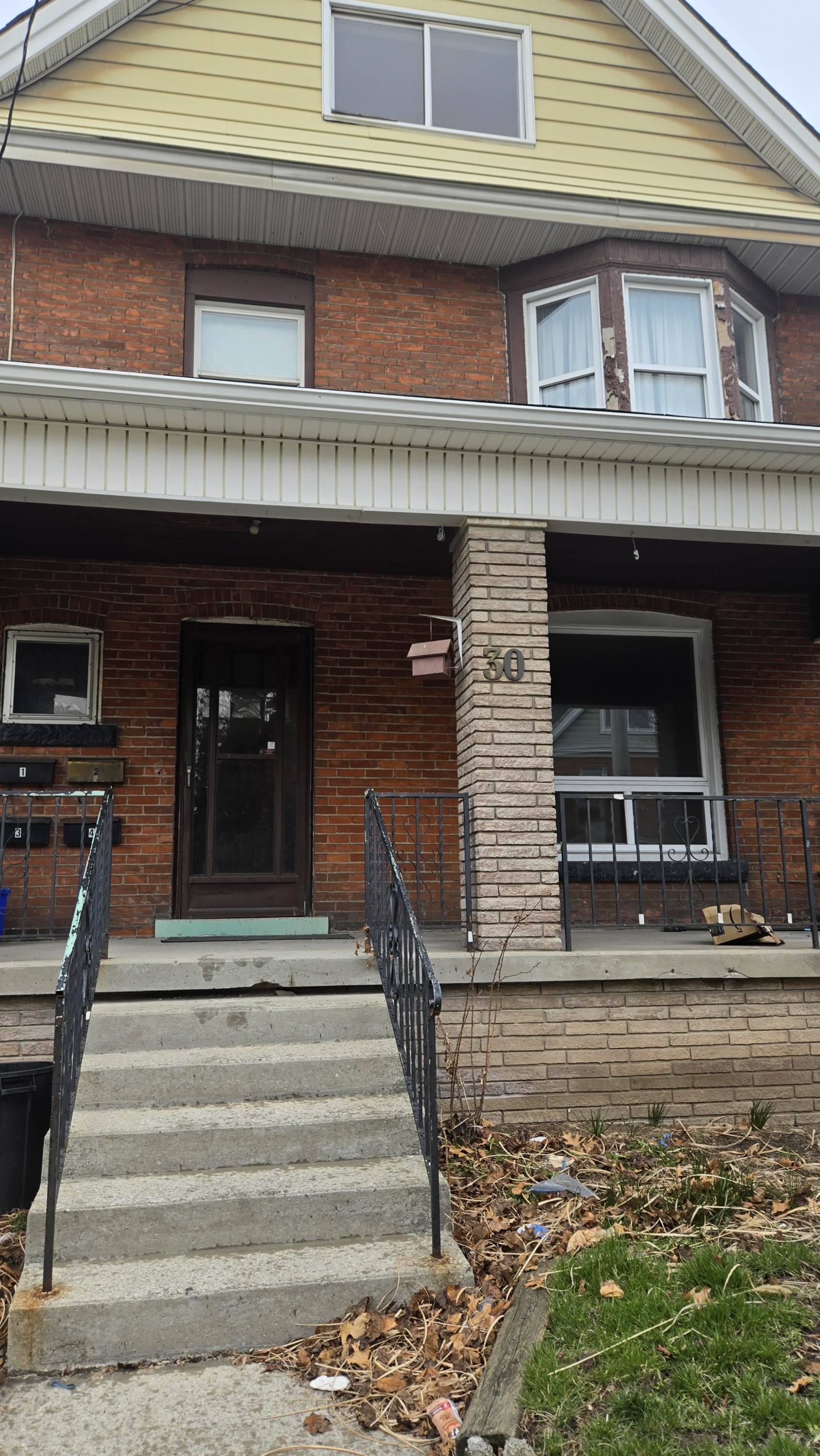 30 Arthur Ave S, Unit 2